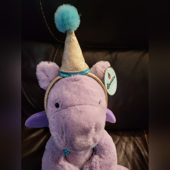 F.A.O Schwarz 12" Sparklers Wear & Share Plush Dragon w/ Party Hat. NWT. - Picture 2 of 13